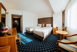Отель Best Western Bucovina Club de Munte Гура-Гуморулуй Стандартный двухместный номер с 1 кроватью или 2 отдельными кроватями-10