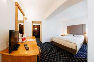 Отель Best Western Bucovina Club de Munte Гура-Гуморулуй Стандартный двухместный номер с 1 кроватью или 2 отдельными кроватями-4